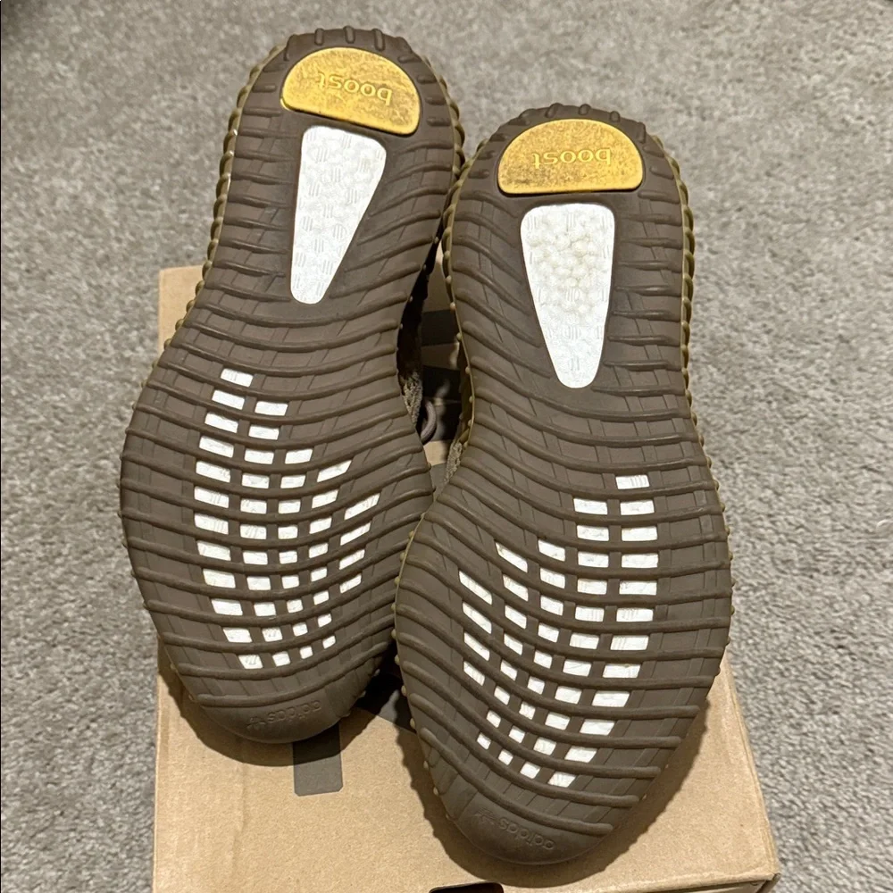 Yeezy Boost 350 V2 Earth - Picture 6 of 6